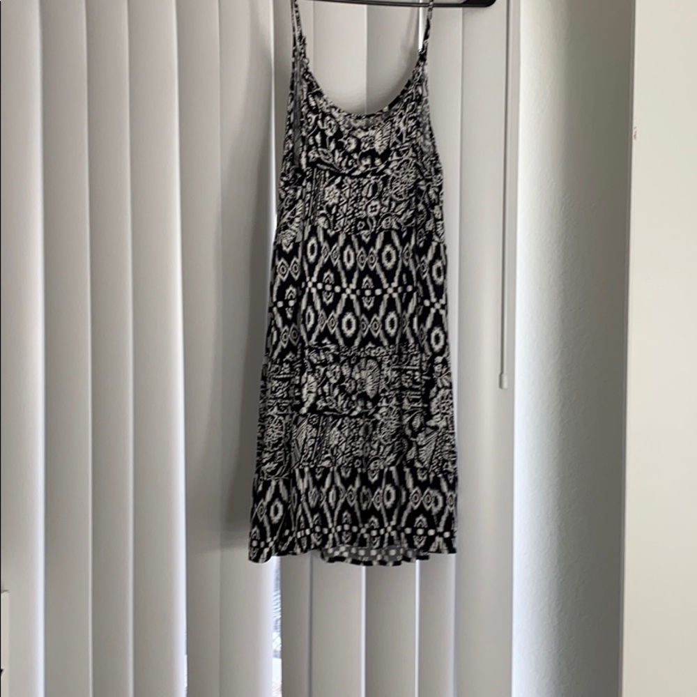 SUNDRESS - Picture 2 of 2